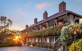 Candle Light Inn